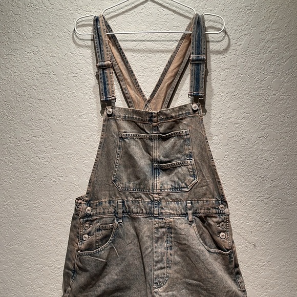 WE THE FREE Ziggy Shortalls Loose Fit Jumpsuit in Peach size L - Picture 9 of 14